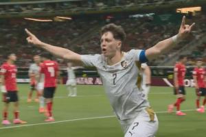 捷克1-0领先韩国！克雷伊奇头球打破僵局