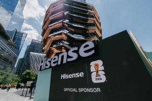 海信×FIFA×阿迪联合快闪活动空降纽约，掀起世界杯RGB足球热潮