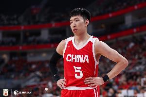 有些乱！中国男篮第三节出现了10次失误 荷兰仅为5次