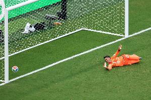就此谢幕？40岁穆斯莱拉国家队生涯137场丢140球，完成52次零封