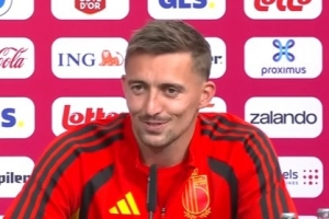 险胜塞内加尔！卡斯塔涅：比赛太疯狂了，现在更衣室氛围很好