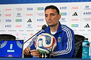 东体：斯卡洛尼酝酿微调阵容，阿尔马达大概率失去首发